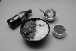 Paneer Kolhapuri Rice Bowl + Soft Drink (250 Ml)