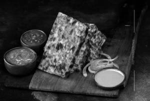 Paneer chilli cheesy grilled
