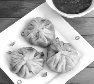 Veg mixed momos 5pcs
