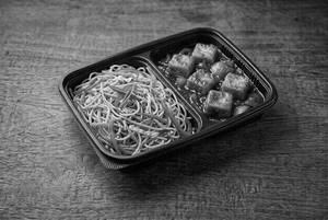 Chilly Paneer + Veg Hakka Noodles