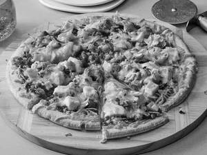Tandoori Paneer Pizza