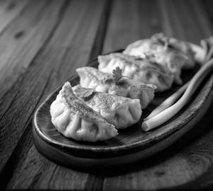 Fried momos  [ 6 pieces ]