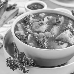 Paneer with Mix Vegetables (Choice of Sauce) Gravy