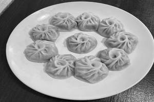 Pork Momo Steamed (10 Pieces)