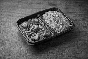 Chilly Paneer Gravy + Veg Fried Rice