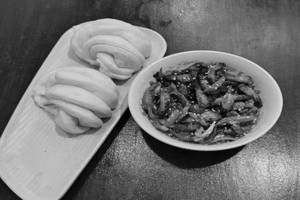 Tingmo & Pork Shyapta