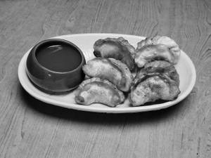 Veg Fried Momos 4 Pieces