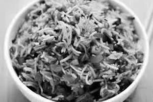 Veg. Fried Rice (320 Gm)