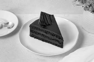 Triple Chocolate Cake Pastry