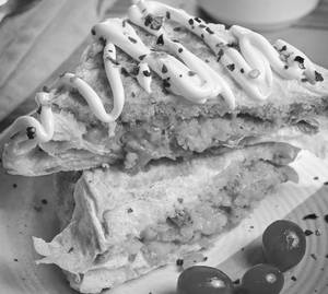 Fried chicken bread omlette