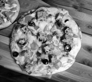 Paneer Tikka Pizza