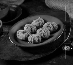 Tandoori Achari Soya Momos