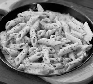 White Sauce Pasta