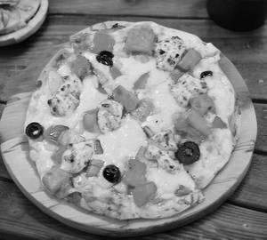 Tandoori Paneer Pizza