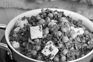 Paneer Palak (390 Gm)