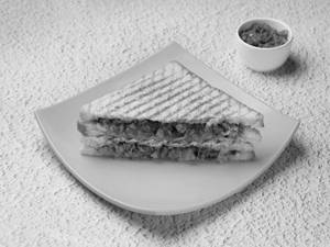CHICKEN TIKKA SANDWICH