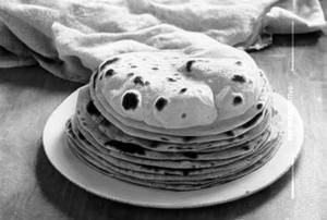 Plain tawa roti