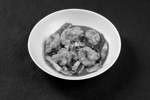 Wok Fried King Prawns In Szechuan
