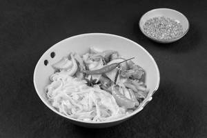 Roasted Garlic Vegetables With Flat Noodless