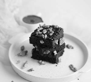 Chocolate walnut brownie