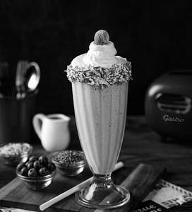 Blueberry & Lavender Milkshake