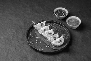Chilli Cheese Pan Grilled Gyoza