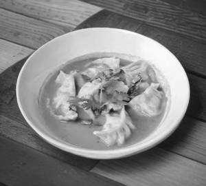 Chicken Jhol Momo (8piece)