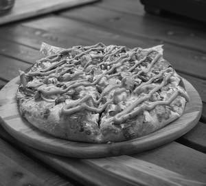 Tandoori Paneer Pizza