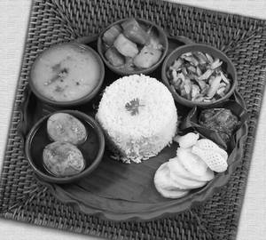Egg kasha mini thali