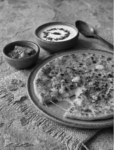Cheese Paneer Paratha With Curd - Amul