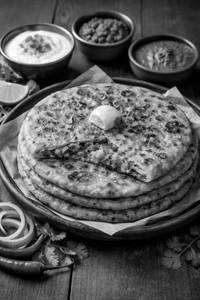 Mix Paratha