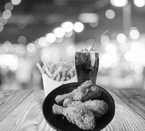Chicken Leg [2 Pieces] + Fries + Drinks 
