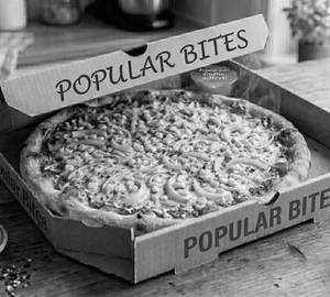 Onion corn pizza
