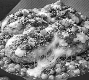 Special Cheese Ragda Pattice