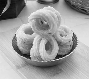 Onion Round Murukku [250 Gm]