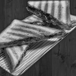 Non-Veg Jumbo Grilled Sandwich [4 Pcs]