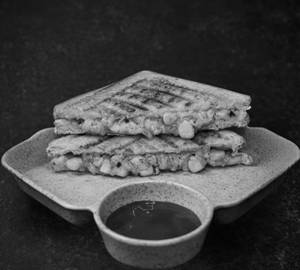 Cheesy Corn Sandwich