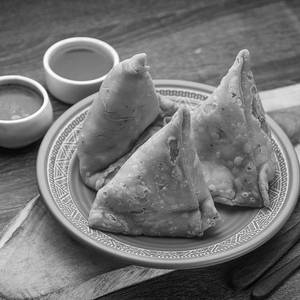 Samosa [1 Pc]