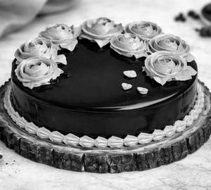 Dark Brown Chocolate Cake (Eggless)