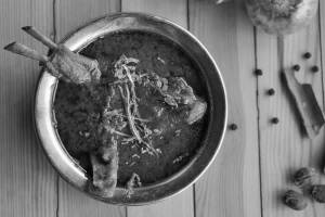 Chicken Masala (with Boiled Egg On Top)