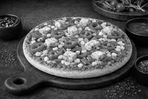 Tadka Paneer Pizza