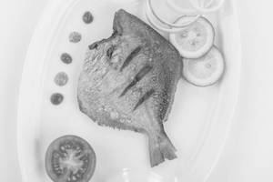 "jumbo Pomfret Fry (with Birista) "