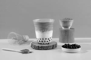 Iced Matcha Latte With Boba