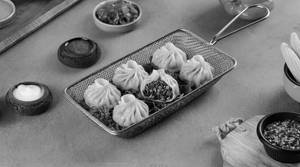 Himalayan Veg Momos (8pcs)