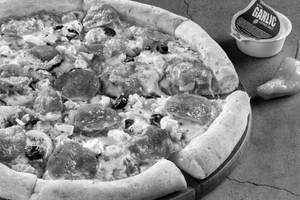 The Greek Chicken Pizza