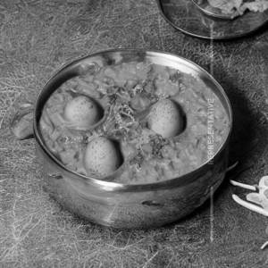 Dal Mughlai Egg