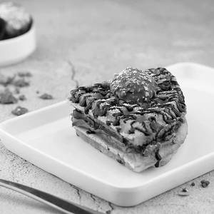 Ferrero Rocher Pocket Waffle