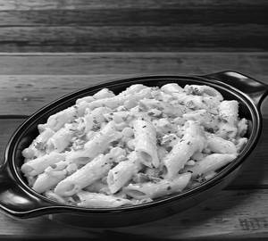 White sauce pasta