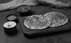 Onion Podi Uttapam - 2 Nos