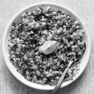 Sprouts Bhel Salad